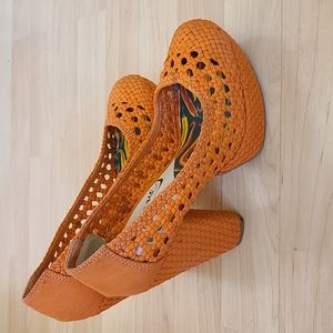 Vogue Ca-Million Orange Platform Heels Size 6